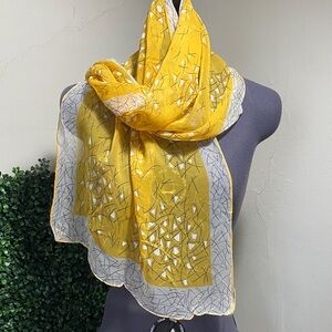 Chic Yellow and White Patterned Scarf
